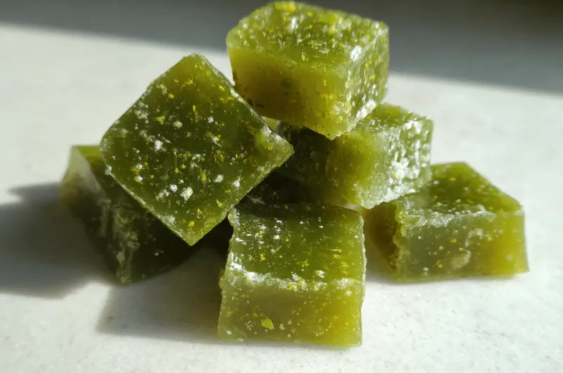 Té verde, limón y jengibre masticables